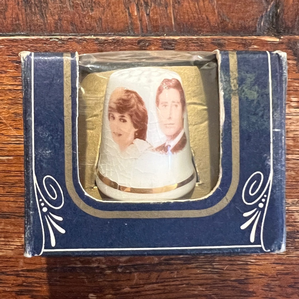 Vintage Prince Charles & Lady Diana Spencer Fine Bone China Wedding Thimble